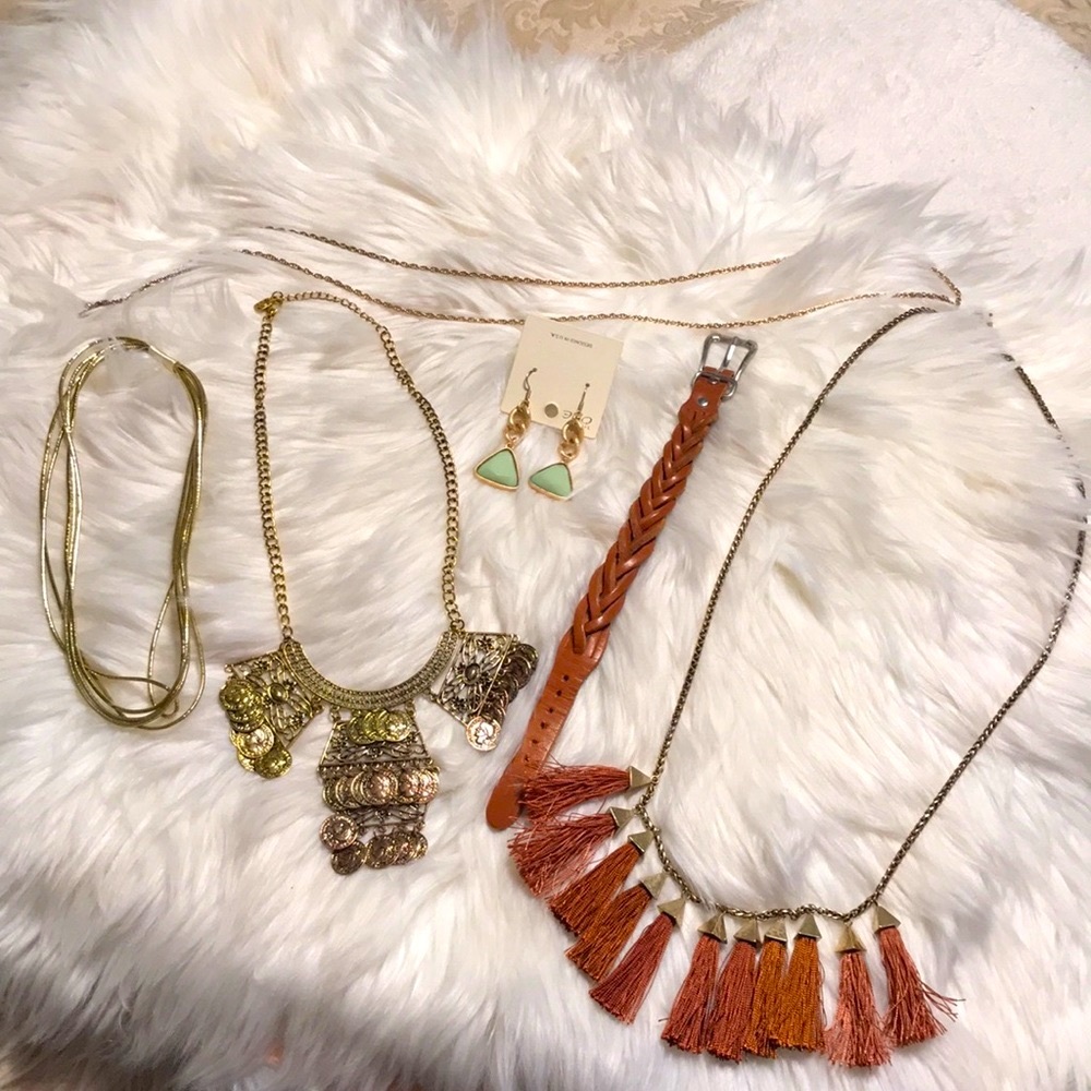 Bundle of Jewelry 6 Pieces!